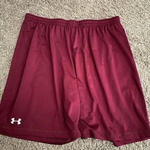 Maroon Under Armour Shorts XXL (no pockets)
